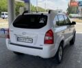 Білий Хендай Туксон, об'ємом двигуна 1.98 л та пробігом 225 тис. км за 8400 $, фото 11 на Automoto.ua