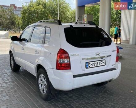 Білий Хендай Туксон, об'ємом двигуна 1.98 л та пробігом 225 тис. км за 8400 $, фото 15 на Automoto.ua
