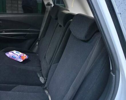 Белый Хендай Туксон, объемом двигателя 1.99 л и пробегом 191 тыс. км за 9300 $, фото 2 на Automoto.ua