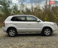 Белый Хендай Туксон, объемом двигателя 2 л и пробегом 221 тыс. км за 7700 $, фото 7 на Automoto.ua