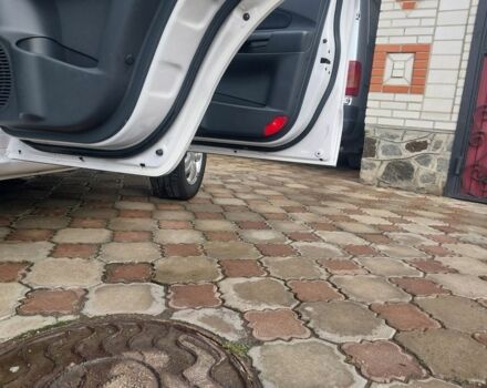 Белый Хендай Туксон, объемом двигателя 2 л и пробегом 120 тыс. км за 9600 $, фото 16 на Automoto.ua