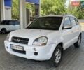 Білий Хендай Туксон, об'ємом двигуна 1.98 л та пробігом 225 тис. км за 8400 $, фото 1 на Automoto.ua