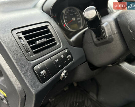 Белый Хендай Туксон, объемом двигателя 2 л и пробегом 221 тыс. км за 7700 $, фото 15 на Automoto.ua