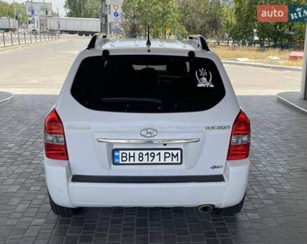 Білий Хендай Туксон, об'ємом двигуна 1.98 л та пробігом 225 тис. км за 8400 $, фото 13 на Automoto.ua