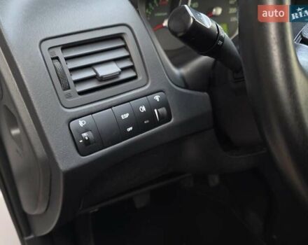 Хендай Туксон 2009 в Тернополе на Automoto.ua Белый Хендай Туксон, объемом двигателя 2 л и пробегом 212 тыс. км за 7350 $, фото 23 на Automoto.ua