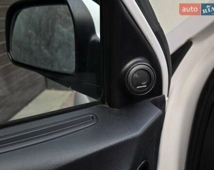 Хендай Туксон 2009 в Тернополе на Automoto.ua Белый Хендай Туксон, объемом двигателя 2 л и пробегом 212 тыс. км за 7350 $, фото 19 на Automoto.ua