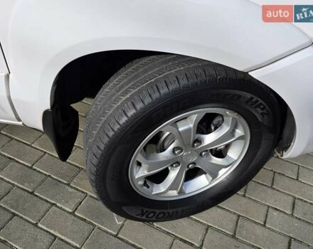 Хендай Туксон 2009 в Тернополе на Automoto.ua Белый Хендай Туксон, объемом двигателя 2 л и пробегом 212 тыс. км за 7350 $, фото 15 на Automoto.ua