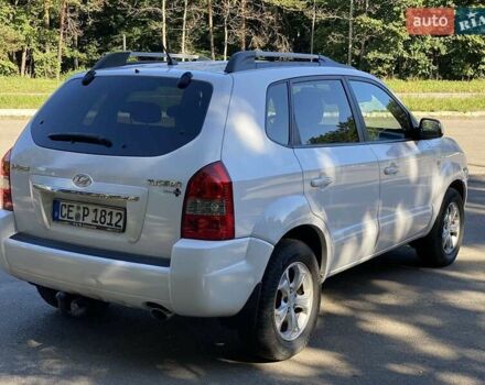 Хендай Туксон 2009 у Борисполе на Automoto.ua Білий Хендай Туксон, об'ємом двигуна 1.98 л та пробігом 193 тис. км за 8090 $, фото 7 на Automoto.ua