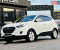 Хендай Туксон 2010 в Харькове на Automoto.ua Белый Хендай Туксон, объемом двигателя 2.36 л и пробегом 163 тыс. км за 11900 $, фото 5 на Automoto.ua