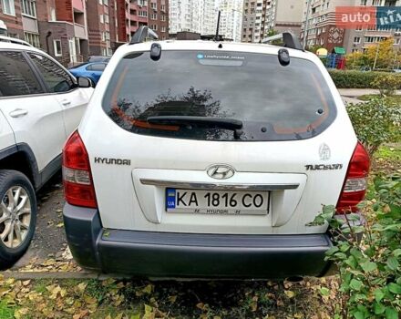 Хендай Туксон 2012 у Києві на Automoto.ua Білий Хендай Туксон, об'ємом двигуна 1.98 л та пробігом 200 тис. км за 9000 $, фото 5 на Automoto.ua