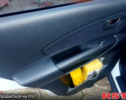 Белый Хендай Туксон, объемом двигателя 2 л и пробегом 151 тыс. км за 9999 $, фото 5 на Automoto.ua