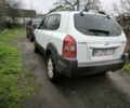Білий Хендай Туксон, об'ємом двигуна 2 л та пробігом 185 тис. км за 10700 $, фото 2 на Automoto.ua