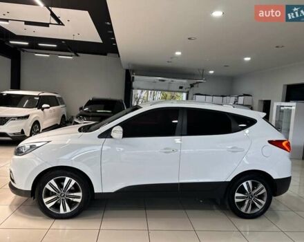 Хендай Туксон 2013 в Одессе на Automoto.ua Белый Хендай Туксон, объемом двигателя 2 л и пробегом 161 тыс. км за 15500 $, фото 4 на Automoto.ua