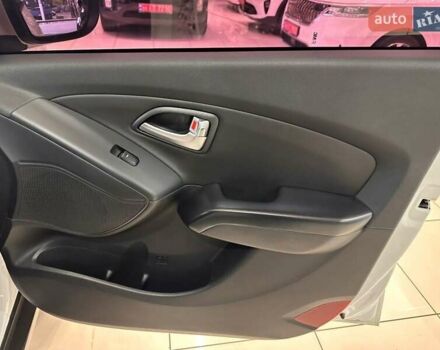 Хендай Туксон 2013 в Одессе на Automoto.ua Белый Хендай Туксон, объемом двигателя 2 л и пробегом 161 тыс. км за 15500 $, фото 23 на Automoto.ua
