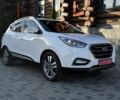 Белый Хендай Туксон, объемом двигателя 2 л и пробегом 163 тыс. км за 14000 $, фото 2 на Automoto.ua