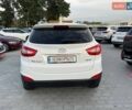Хендай Туксон 2014 у Києві на Automoto.ua Білий Хендай Туксон, об'ємом двигуна 2 л та пробігом 196 тис. км за 14900 $, фото 4 на Automoto.ua