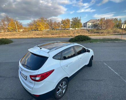 Белый Хендай Туксон, объемом двигателя 2 л и пробегом 182 тыс. км за 14900 $, фото 22 на Automoto.ua