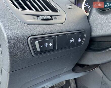 Хендай Туксон 2014 у Києві на Automoto.ua Білий Хендай Туксон, об'ємом двигуна 2 л та пробігом 196 тис. км за 14900 $, фото 9 на Automoto.ua