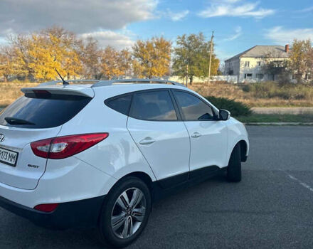 Белый Хендай Туксон, объемом двигателя 2 л и пробегом 182 тыс. км за 14900 $, фото 18 на Automoto.ua