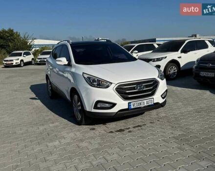 Белый Хендай Туксон, объемом двигателя 2 л и пробегом 156 тыс. км за 16400 $, фото 2 на Automoto.ua