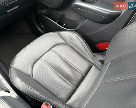 Белый Хендай Туксон, объемом двигателя 2 л и пробегом 99 тыс. км за 15500 $, фото 20 на Automoto.ua