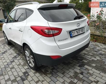 Білий Хендай Туксон, об'ємом двигуна 2.36 л та пробігом 152 тис. км за 9800 $, фото 2 на Automoto.ua