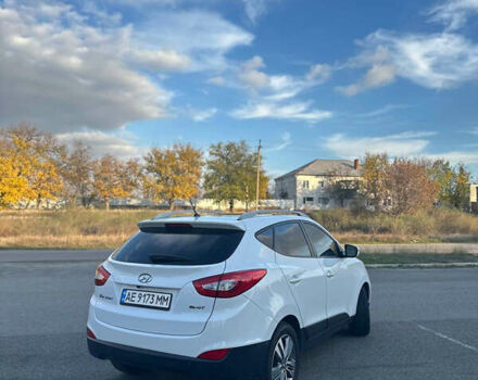 Белый Хендай Туксон, объемом двигателя 2 л и пробегом 182 тыс. км за 14900 $, фото 16 на Automoto.ua