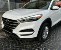 Белый Хендай Туксон, объемом двигателя 2 л и пробегом 99 тыс. км за 12600 $, фото 1 на Automoto.ua