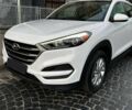 Белый Хендай Туксон, объемом двигателя 2 л и пробегом 99 тыс. км за 10600 $, фото 1 на Automoto.ua