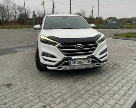 Белый Хендай Туксон, объемом двигателя 1.6 л и пробегом 156 тыс. км за 16000 $, фото 1 на Automoto.ua