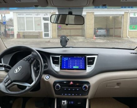 Белый Хендай Туксон, объемом двигателя 1.6 л и пробегом 156 тыс. км за 16000 $, фото 12 на Automoto.ua