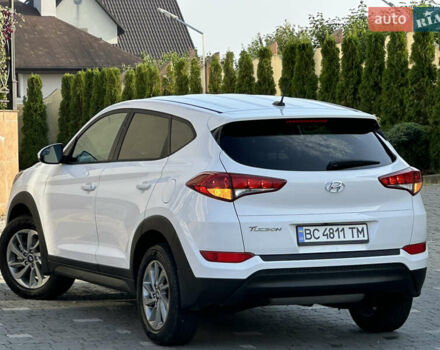 Белый Хендай Туксон, объемом двигателя 2 л и пробегом 161 тыс. км за 13750 $, фото 60 на Automoto.ua