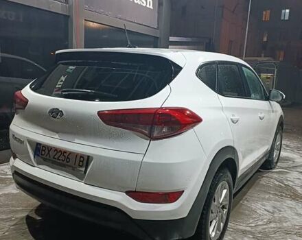 Білий Хендай Туксон, об'ємом двигуна 2 л та пробігом 97 тис. км за 14200 $, фото 8 на Automoto.ua