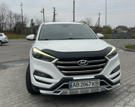 Белый Хендай Туксон, объемом двигателя 1.59 л и пробегом 156 тыс. км за 16000 $, фото 1 на Automoto.ua