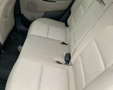 Білий Хендай Туксон, об'ємом двигуна 1.59 л та пробігом 122 тис. км за 11700 $, фото 8 на Automoto.ua