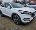 Белый Хендай Туксон, объемом двигателя 1.6 л и пробегом 137 тыс. км за 3000 $, фото 3 на Automoto.ua
