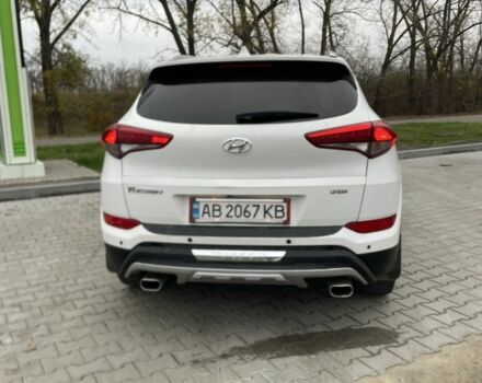 Белый Хендай Туксон, объемом двигателя 1.6 л и пробегом 156 тыс. км за 16000 $, фото 5 на Automoto.ua