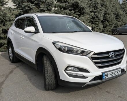 Белый Хендай Туксон, объемом двигателя 2 л и пробегом 203 тыс. км за 16500 $, фото 1 на Automoto.ua