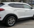 Белый Хендай Туксон, объемом двигателя 2 л и пробегом 203 тыс. км за 16500 $, фото 3 на Automoto.ua