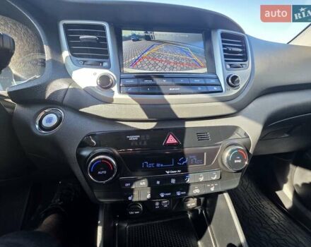 Хендай Туксон 2016 в Ивано-Франковске на Automoto.ua Белый Хендай Туксон, объемом двигателя 2 л и пробегом 148 тыс. км за 18950 $, фото 134 на Automoto.ua