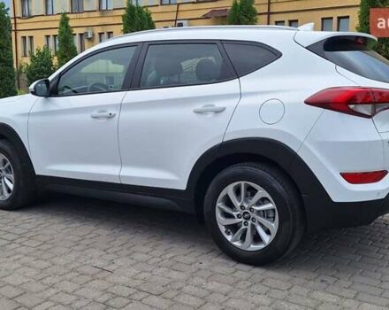 Белый Хендай Туксон, объемом двигателя 2 л и пробегом 221 тыс. км за 16500 $, фото 13 на Automoto.ua