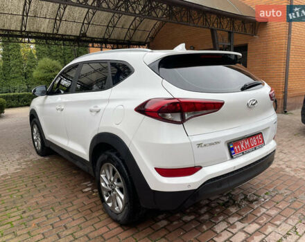 Хендай Туксон 2016 в Борисполе на Automoto.ua Белый Хендай Туксон, объемом двигателя 1.69 л и пробегом 205 тыс. км за 14300 $, фото 7 на Automoto.ua