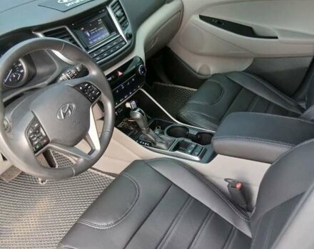 Белый Хендай Туксон, объемом двигателя 1.6 л и пробегом 106 тыс. км за 16500 $, фото 12 на Automoto.ua