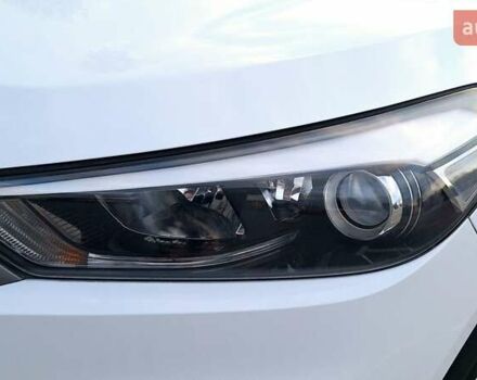 Хендай Туксон 2016 в Коломые на Automoto.ua Белый Хендай Туксон, объемом двигателя 2 л и пробегом 221 тыс. км за 16300 $, фото 2 на Automoto.ua