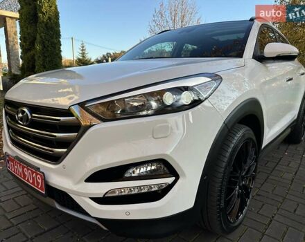 Білий Хендай Туксон, об'ємом двигуна 2 л та пробігом 148 тис. км за 22500 $, фото 77 на Automoto.ua