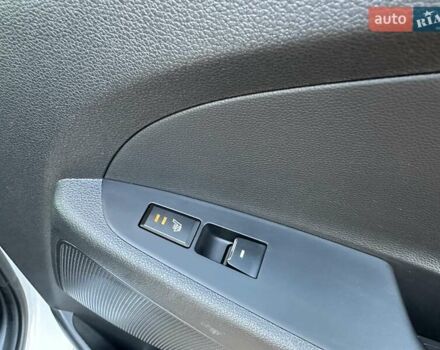 Білий Хендай Туксон, об'ємом двигуна 2 л та пробігом 148 тис. км за 22500 $, фото 67 на Automoto.ua