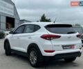 Белый Хендай Туксон, объемом двигателя 2 л и пробегом 147 тыс. км за 18740 $, фото 6 на Automoto.ua