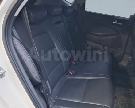 Белый Хендай Туксон, объемом двигателя 2 л и пробегом 157 тыс. км за 15500 $, фото 11 на Automoto.ua