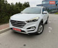 Белый Хендай Туксон, объемом двигателя 2 л и пробегом 186 тыс. км за 17700 $, фото 7 на Automoto.ua