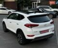Білий Хендай Туксон, об'ємом двигуна 2 л та пробігом 175 тис. км за 18200 $, фото 6 на Automoto.ua
